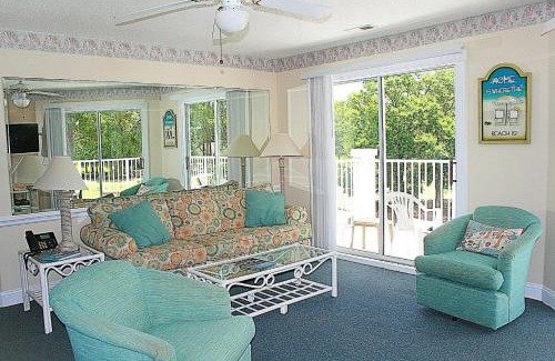 Calabash Villa | Golf View Villa 709 Brunswick Plantation