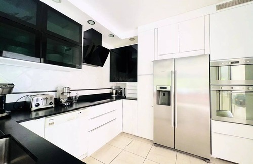 La Grande-Motte Villa | Golf Villa - Houses & Villas for 12 People