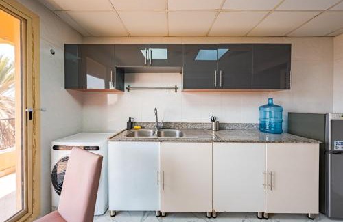 Al Hamra Village Apartment | Golfside Serenity - Stylish 1 BHK by FREE Holiday Homes