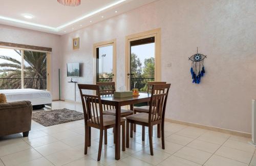 Al Hamra Village Apartment | Golfside Serenity - Stylish 1 BHK by FREE Holiday Homes