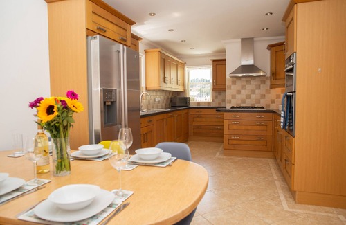 Aberporth House | Golwgfor Seaview by Aberporth Beach Holidays