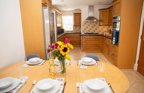 Aberporth House | Golwgfor Seaview by Aberporth Beach Holidays