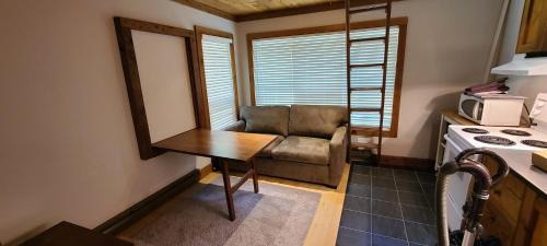 Whistler Creekside Apartment | Gondola Village by Whistler Premier