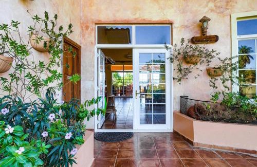 Boca Chica Bed & Breakfast | Gone Fishing Panama Resort