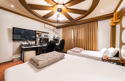 Gongju Hotel | Gongju Hotel del Luna