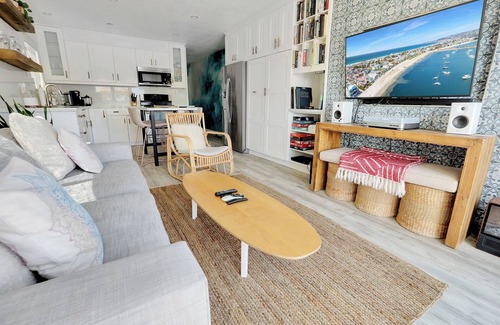Central Mission Beach Condo | Good Vibes Only .