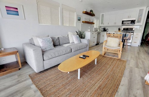 Central Mission Beach Condo | Good Vibes Only .