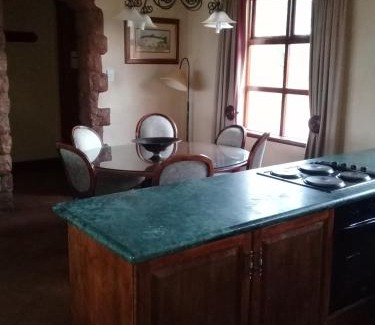 Emakhazeni Hotel | Gooderson Kloppenheim Country Estate