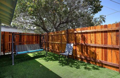 Goleta House | Goodland Blue House