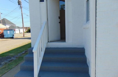 Anniston House | Goodness Apartment bungalow. # 3