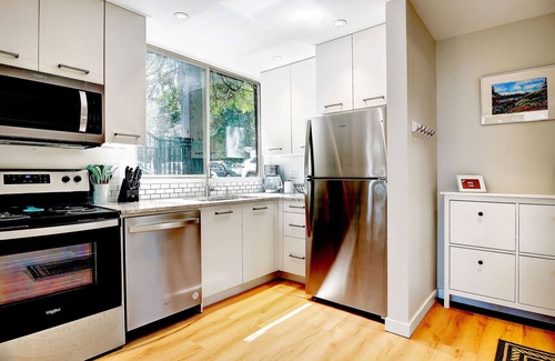 North Oyster Condo | Gorgeous 2 Bed Oceanfront Condo at Inn of the Sea