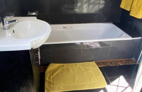 Secunda Apartment | Gorgeous 2-Bedroom apartment
