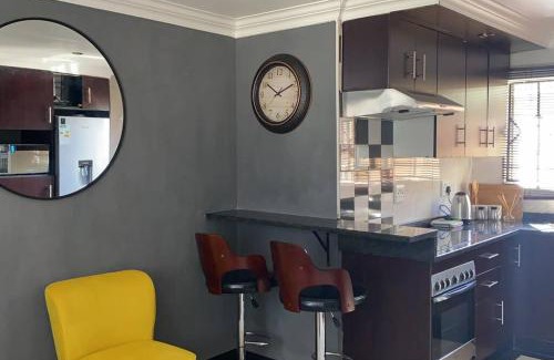 Secunda Apartment | Gorgeous 2-Bedroom apartment