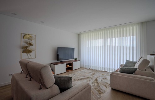 Barcelos Apartment | Gorgeous 3-bedroom apartment, utmost comfort & convenience at historic Barcelos.