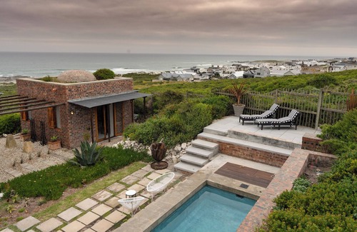 Yzerfontein House | Gorgeous 3-bedroom house with Pool and stunning views in Yzerfontein