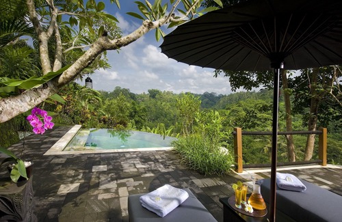 Samplangan Villa | Gorgeous 5BR Villa W/Waterfall & Feature Garden Located Near Ubud! W/Pool!