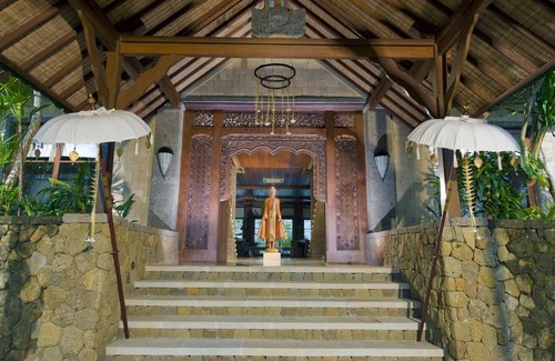 Samplangan Villa | Gorgeous 5BR Villa W/Waterfall & Feature Garden Located Near Ubud! W/Pool!