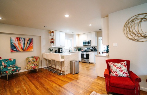 Oxon Hill House | Gorgeous 7BR/3BA Family Home in Maryland!
