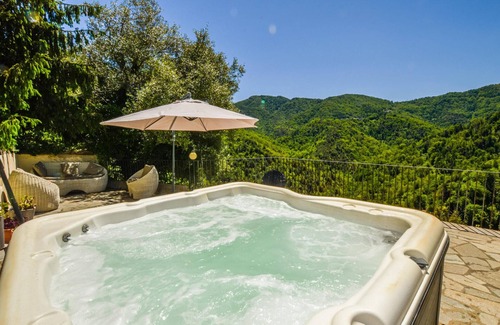 Carcheto-Brustico Apartment | Gorgeous apartment in Carcheto Brustico