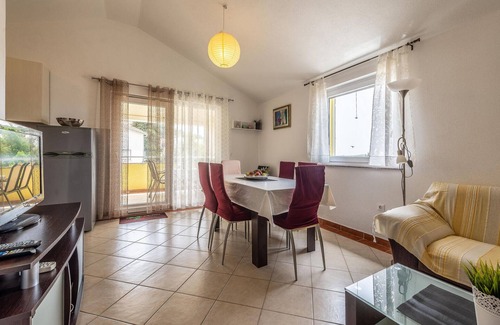 Rogoznica Apartment | Gorgeous apartment in Rogoznica