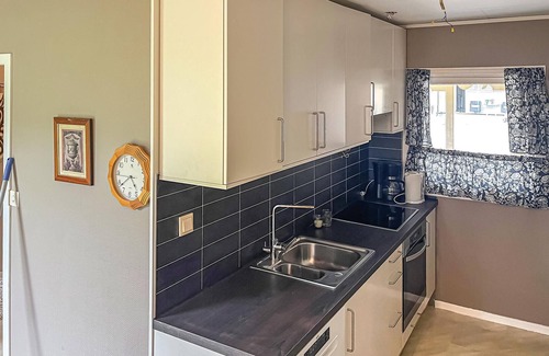 Nesset Apartment | Gorgeous apartment in Eresfjord