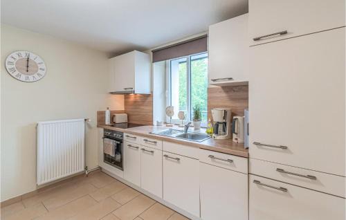 Fedderswarf Apartment | Gorgeous Apartment In Ockholm With Wifi