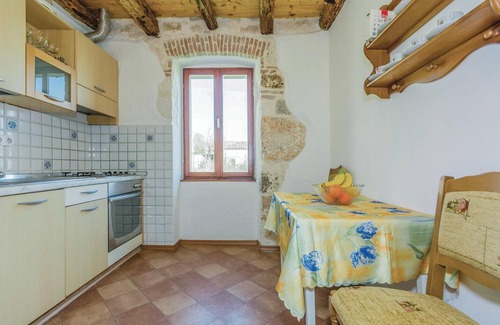Flengi Apartment | Gorgeous apartment in Vrsar with WiFi