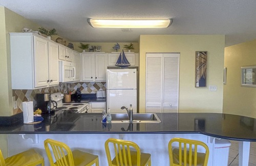 Fort Walton Beach Condo | Gorgeous beachfront condo, shared pool and beach access