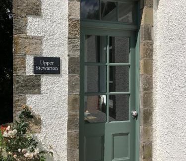 Eddleston House | Gorgeous boutique off-grid cottage near Peebles