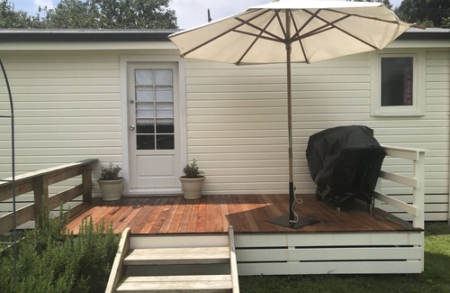 Puketapu House | Gorgeous cottage set in spacious rural Hawkes Bay garden