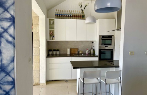 Nachlaot Apartment | Gorgeous duplex in heart of Jerusalem