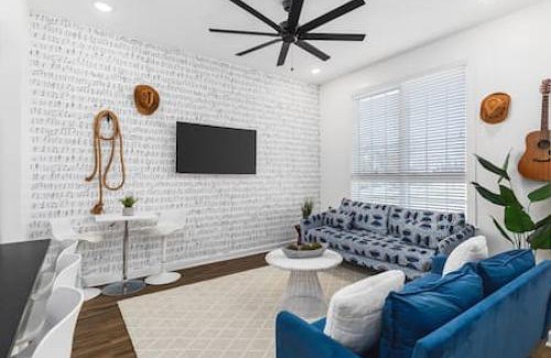 Cleveland Park House | Gorgeous East Nashville House with Rooftop Patio, Garage, 9 Beds, 3 Miles to Downtown