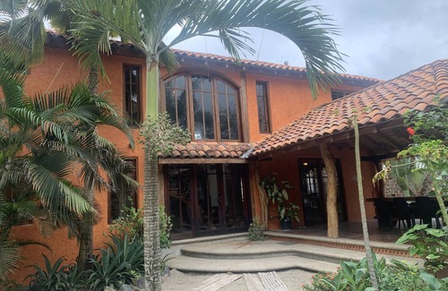 Canoa Villa | Gorgeous Hacienda on the Beach