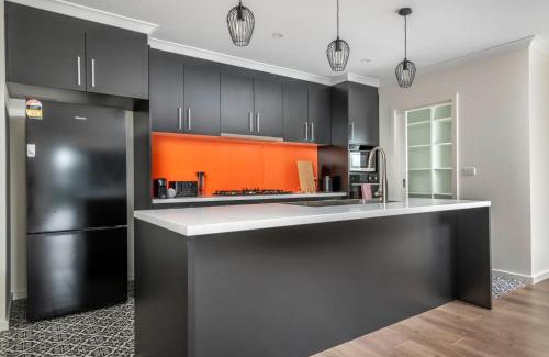 Hawker Apartment | Gorgeous Hawker Townhouse