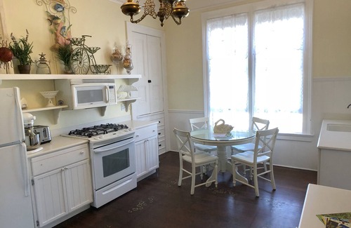 Beach Hill - Beach Flats House | Gorgeous Historic Victorian Duplex, Quick Walk to Wharf, Beach & Boardwalk
