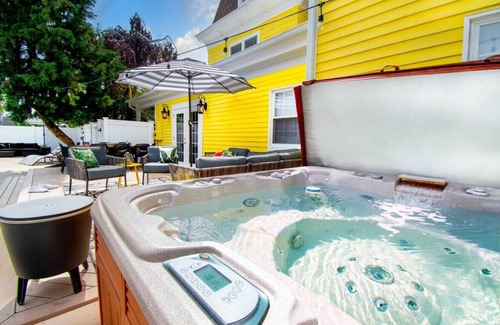 Wildwood House | Gorgeous historic Victorian with 8 bedroom/4 baths