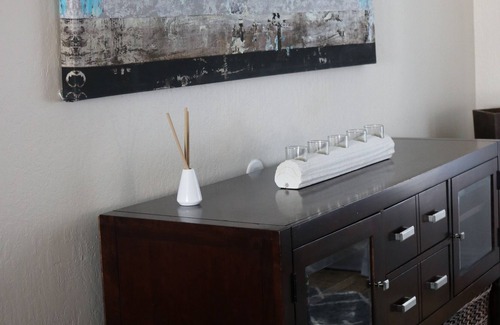 Rocklin House | Gorgeous Home for Families or Couples