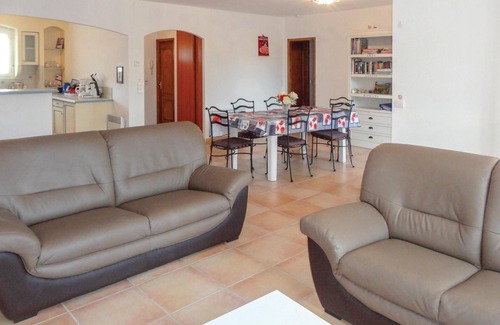 Cessenon-sur-Orb House | Gorgeous home in Cessenon sur Orb