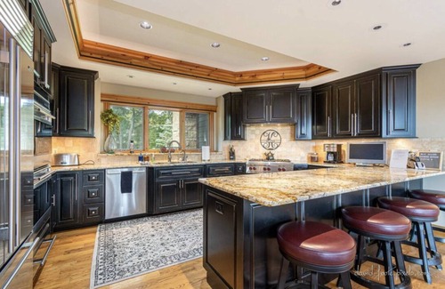 The Galena Territory House | Gorgeous Home- Hot Tub & Pool Table