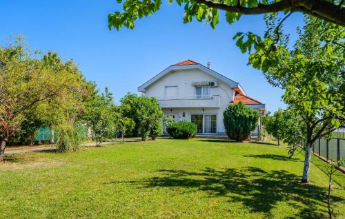 Novi Zagreb House | Gorgeous Home In Hrvatski Leskovac