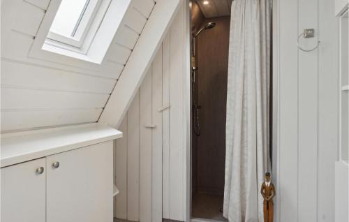 Gatten House | Gorgeous Home In Farsø With Kitchen