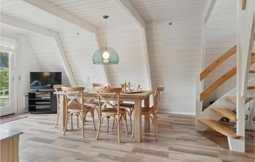 Gatten House | Gorgeous Home In Farsø With Kitchen