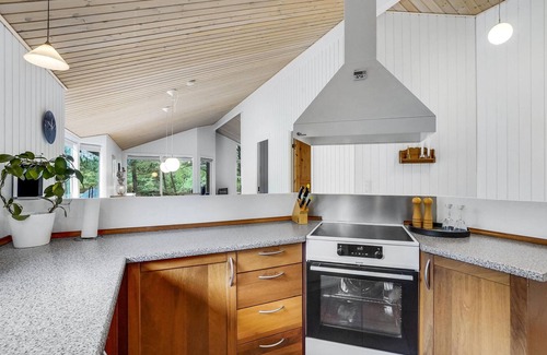Torup Strand House | Gorgeous home in Fjerritslev with WiFi