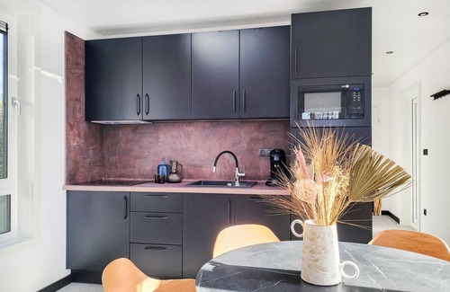 Heinkenszand House | Gorgeous home in Heinkenszand with WiFi