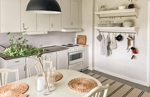 Lyrestad House | Gorgeous home in Lyrestad with WiFi
