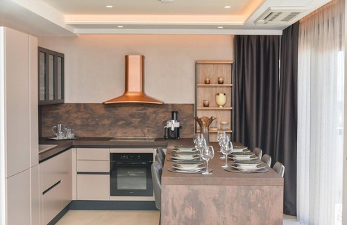 Moca House | Gorgeous home in Makarska with sauna