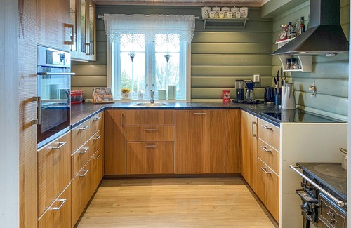 Fagerhaug House | Gorgeous home in Oppdal with WiFi