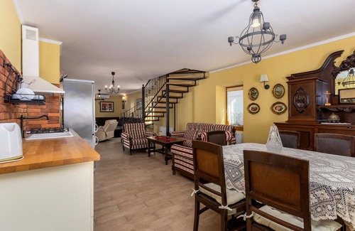 Polje House | Gorgeous home in Polje with WiFi