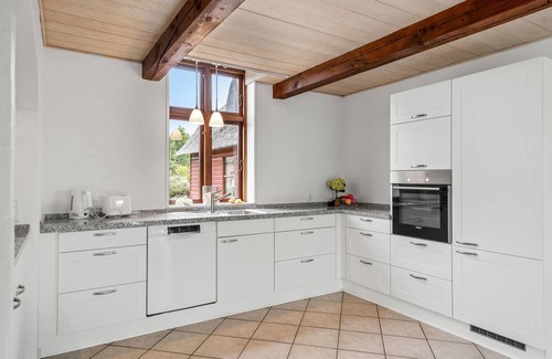 Sønderstrand House | Gorgeous home in Rømø with kitchen