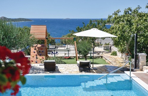 Razanj House | Gorgeous home in Razanj with WiFi